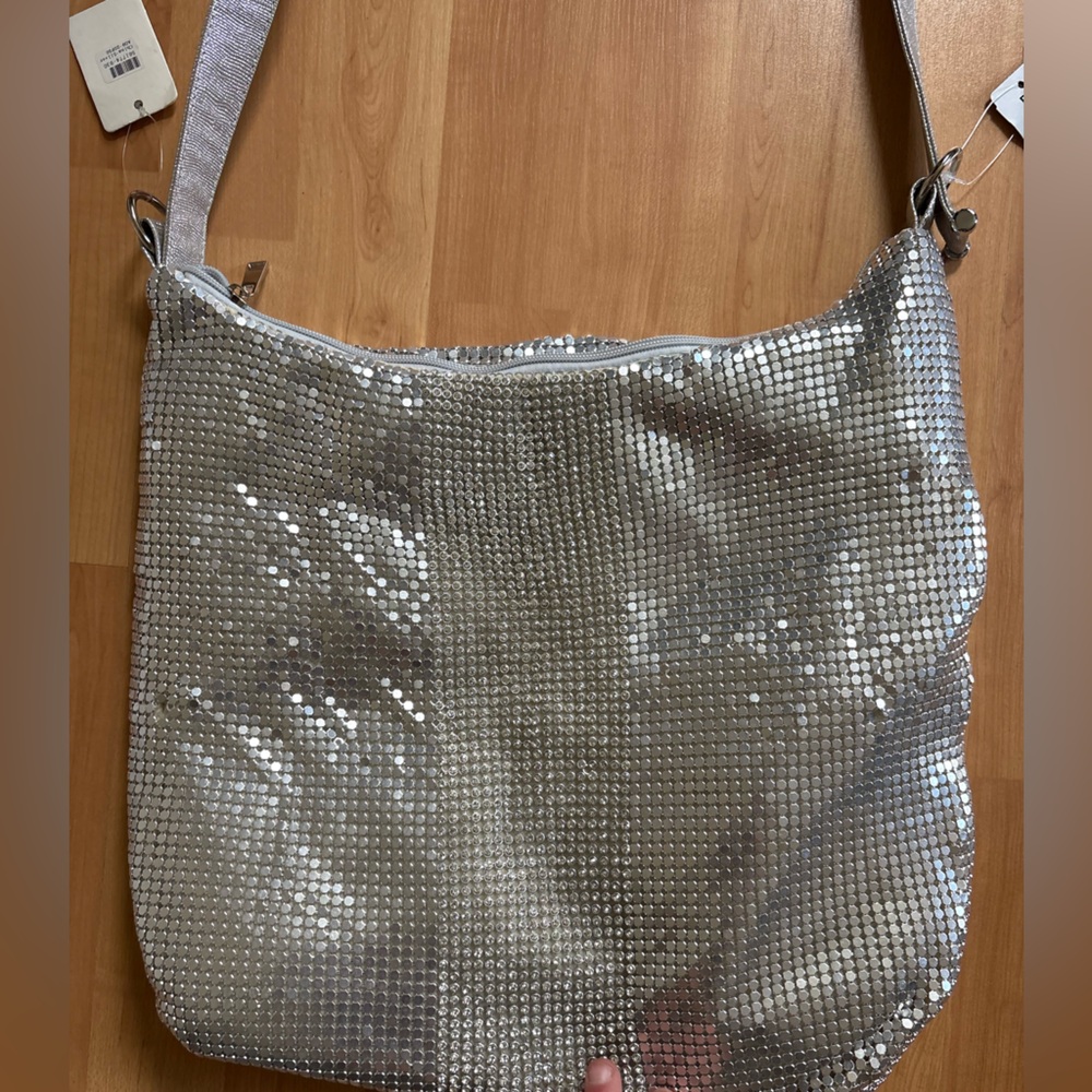 NWT Fox’s Whiting & Davis inspired - Sequin Shoulder Bag w beautiful hardware - Picture 8 of 11